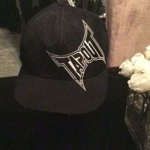 Very worn tapout vintage hat fitted